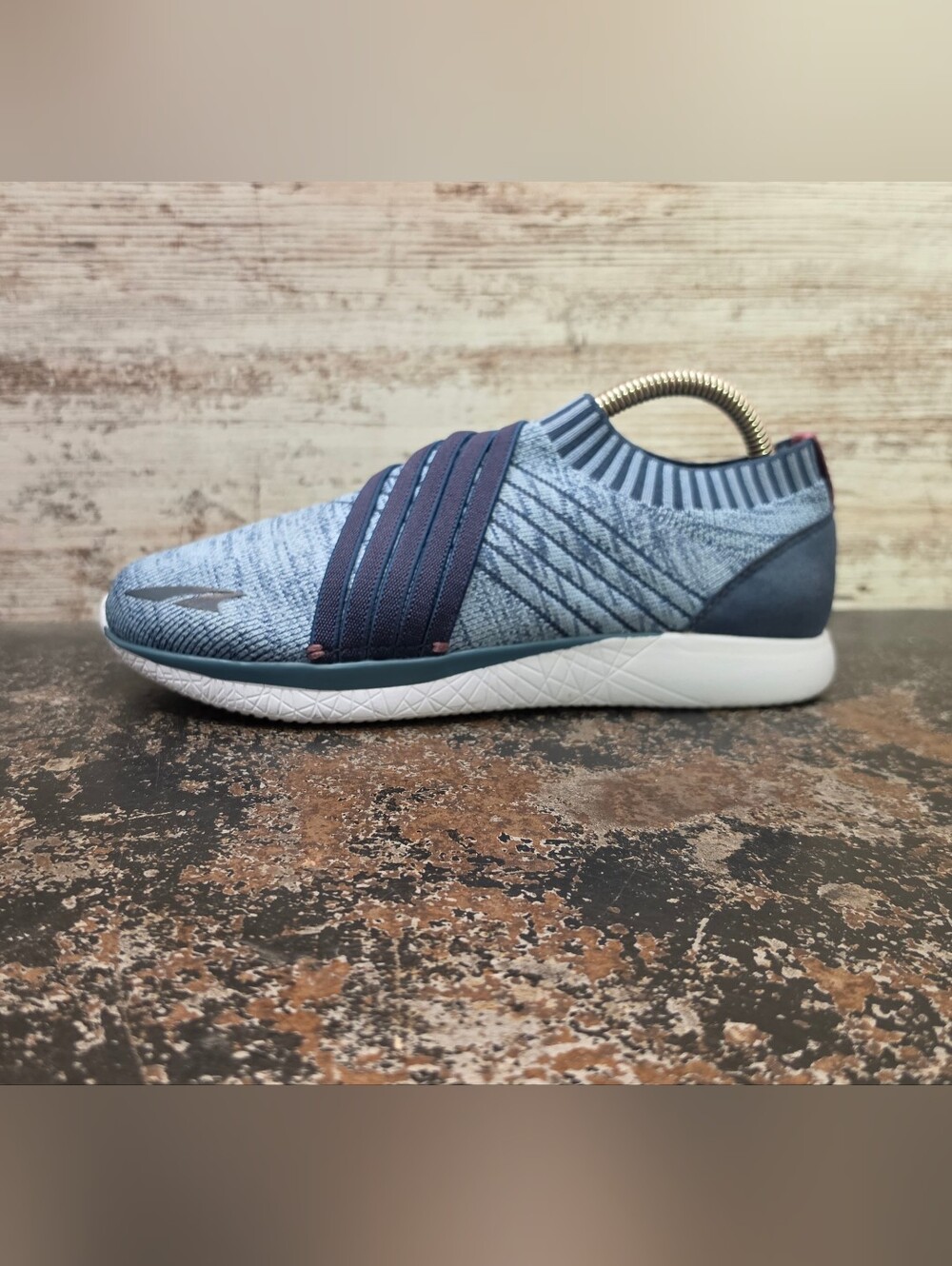 Womens Altra Dyani Slip On Athletic Shoes Sz 7.5 Used VGC Athleasure Lifestyle
